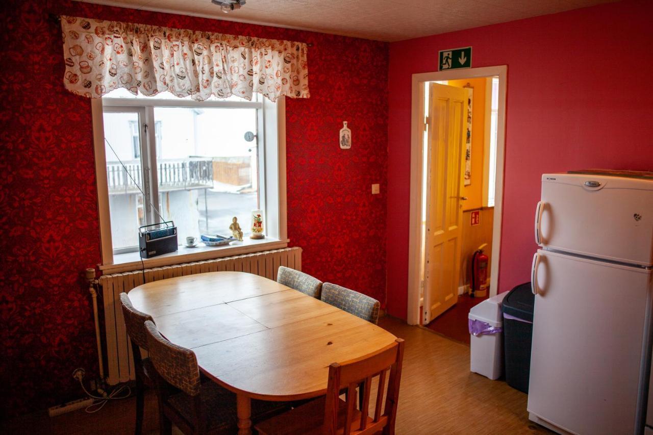 Отель Soffia'S House Siglufjordur Экстерьер фото