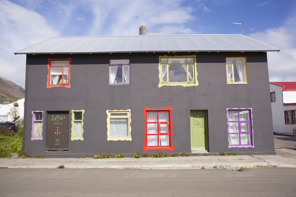 Отель Soffia'S House Siglufjordur Экстерьер фото